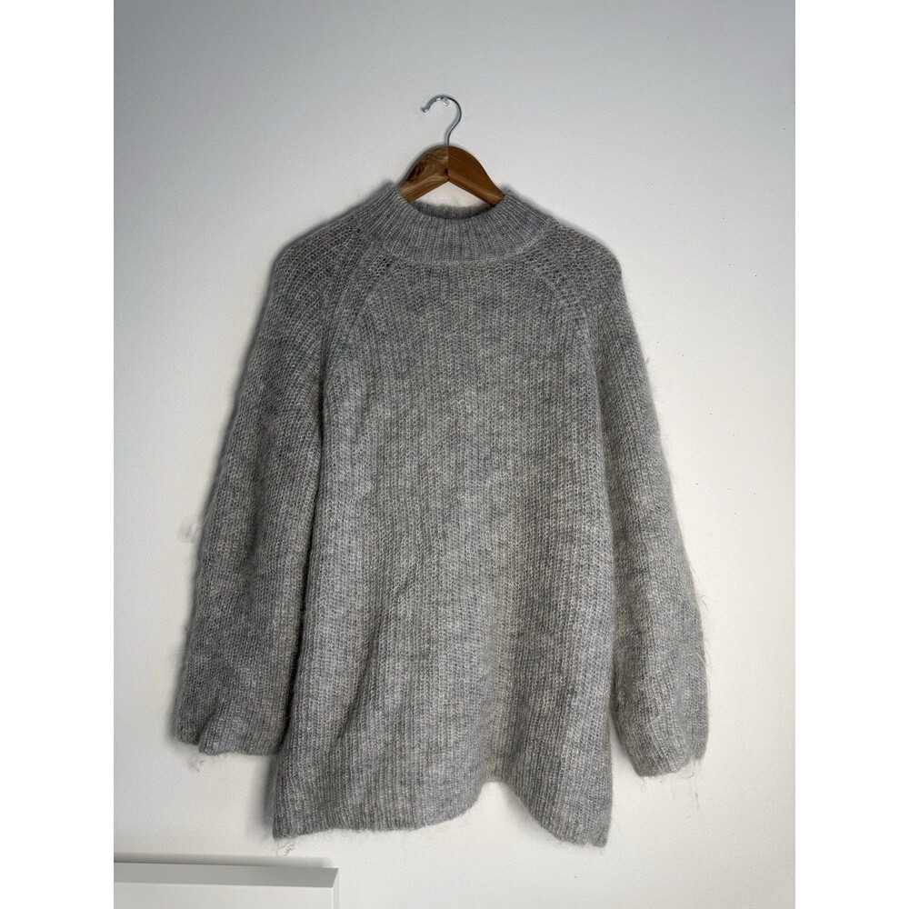 ✿ COS Gray Mohair Wool Sweater Soft Fuzzy Knit Cozy Minimalist Pullover